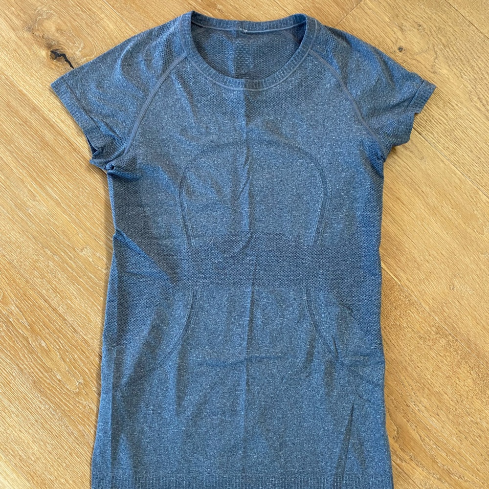 Lululemon Swiftly Tech Short Sleeve